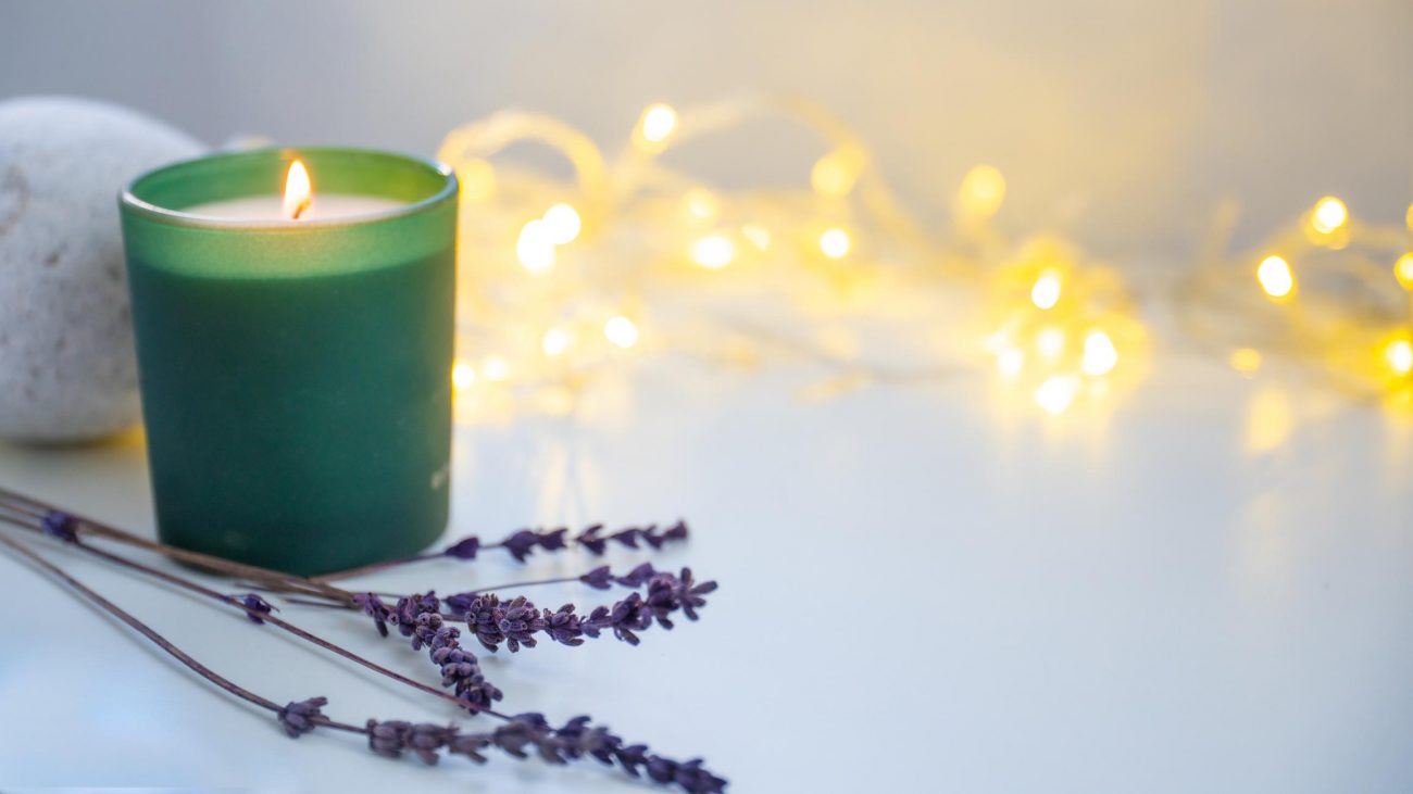 Best Candle Scents for Bedroom Relaxation & Better Sleep in Indian Homes